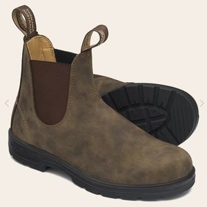 Blundstones Chelsea Boots